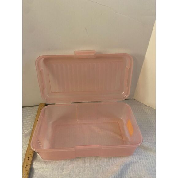 Rubbermaid 6qt keeper 1990 pink container #2281 Made in USA - Picture 4 of 6